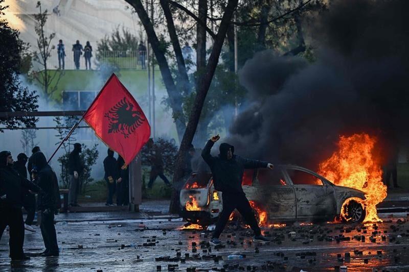 انتقاد ستاد حقوق بشر از برخورد خشن با معترضان در آلبانی