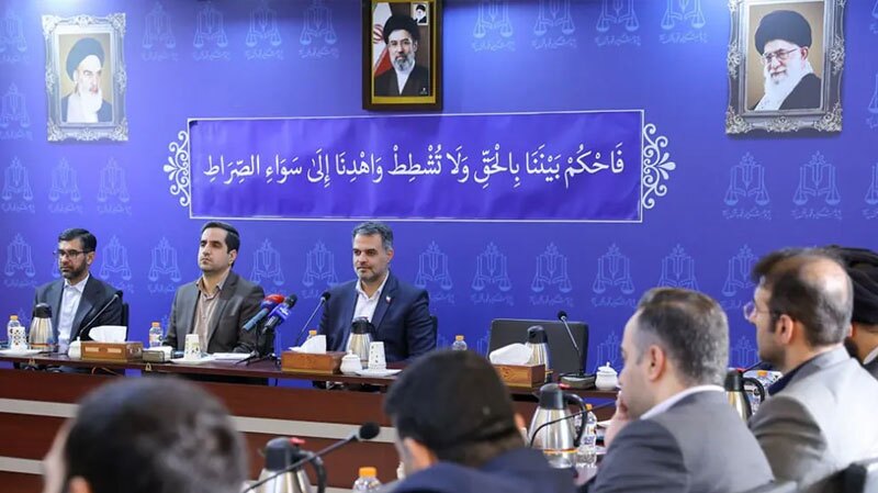 ضرورت تبدیل جنایات دشمن به پروندههای قضایی بین المللی