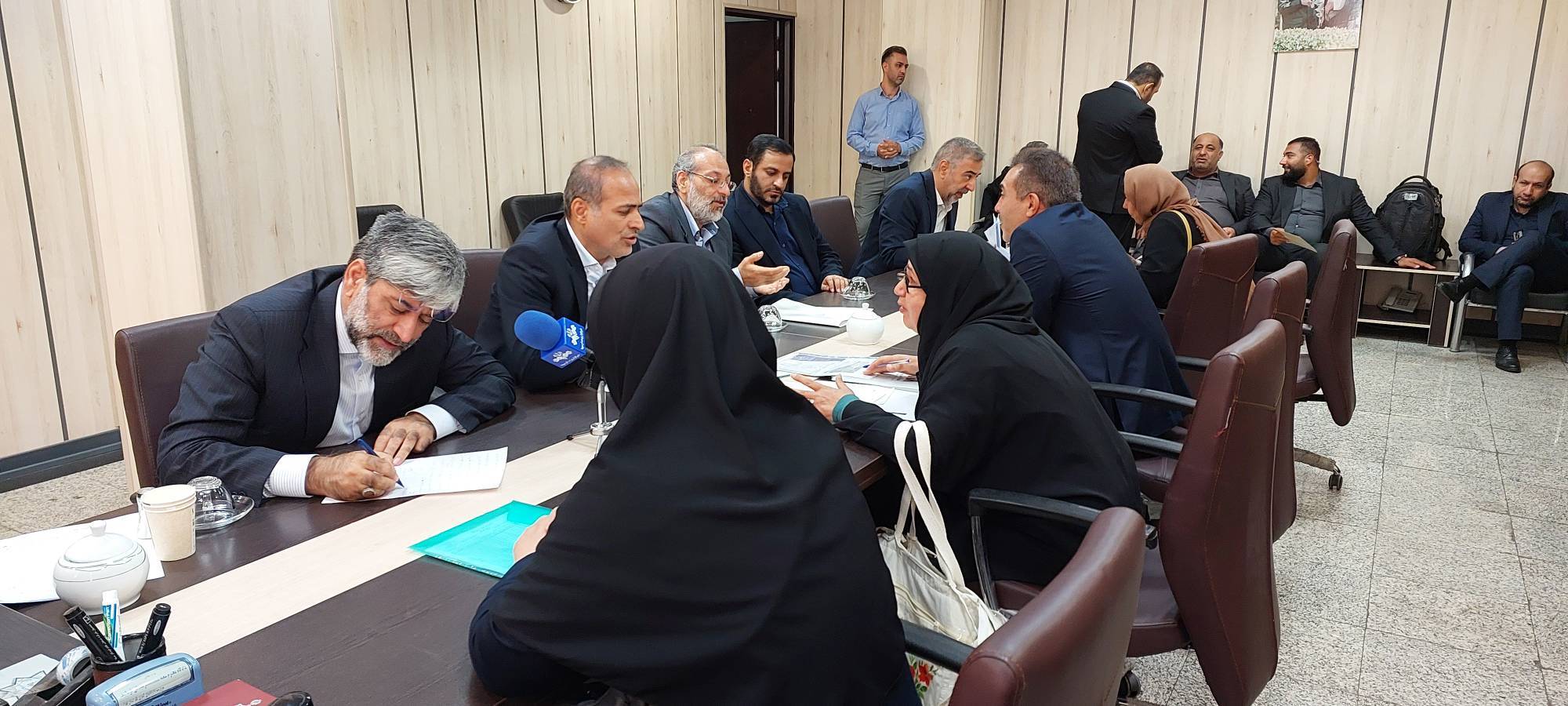 ضرورت منع استفاده جوانان از خودرو و موتور بدون گواهینامه
