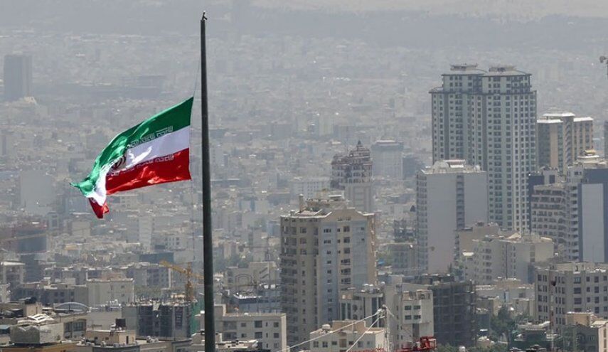 هوای تهران امروز با وزش شدید باد همراه است