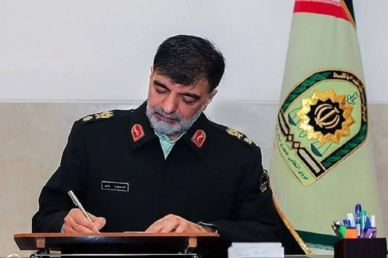 ملت ایران تسلیم شدنی نیست