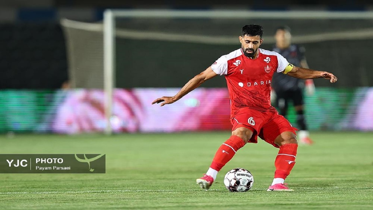 به داور گفتم صحنه مشکوک ذوب‌آهن را چک کند