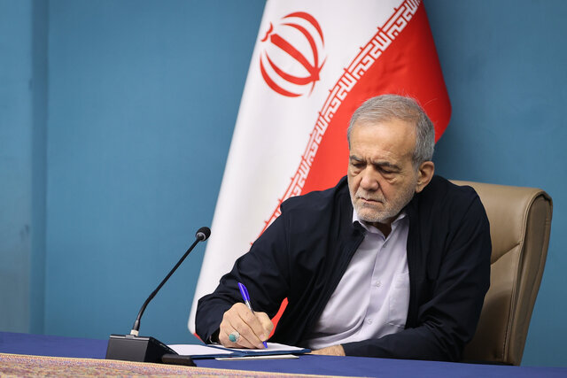 پیام تبریک رئیس جمهور در پی قهرمانی تیم کشتی فرنگی کمتر از ۲۳ سال ایران در رقابت‌های جهانی آمریکا