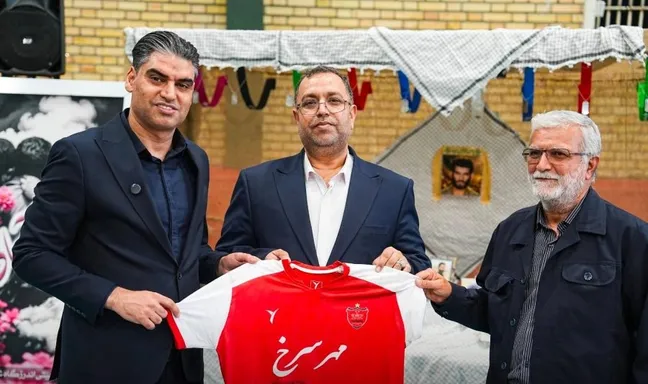 آزادی ۳۷ زندانی در مشهد با مشارکت باشگاه پرسپولیس در قالب پویش «مهر سرخ