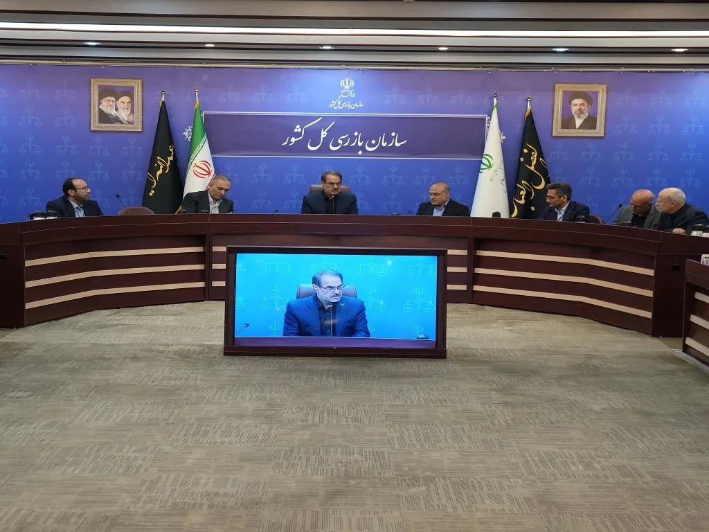 پرداخت تسهیلات به جوانی جمعیت و تولید اولویت باشد