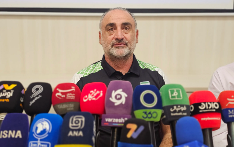 سرمربی تیم فوتبال امید: تنها تیم آسیا هستیم که خودزنی میکند