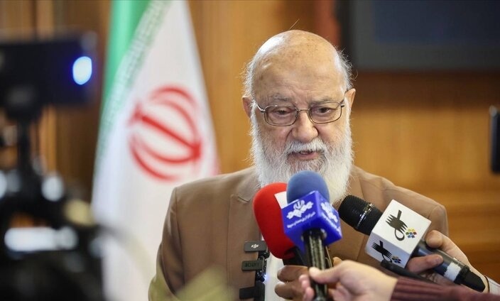 چمران: نام میدان آزادی تغییر نمی‌کند
