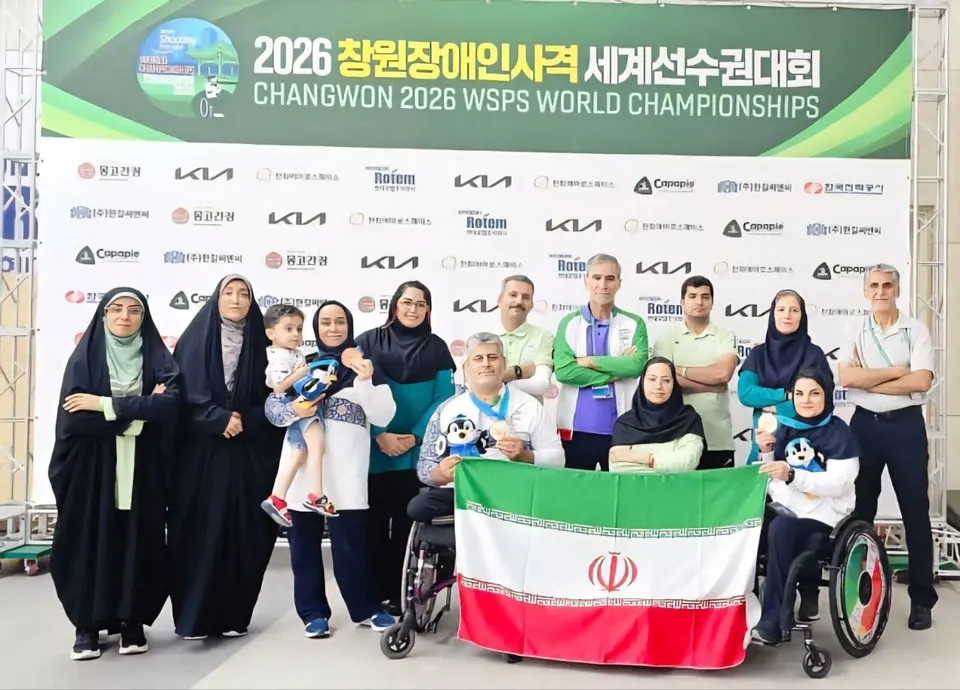 پاراتیراندازی قهرمانی جهان؛ نشان برنز تیمی تپانچه خفیف به ایران رسید
