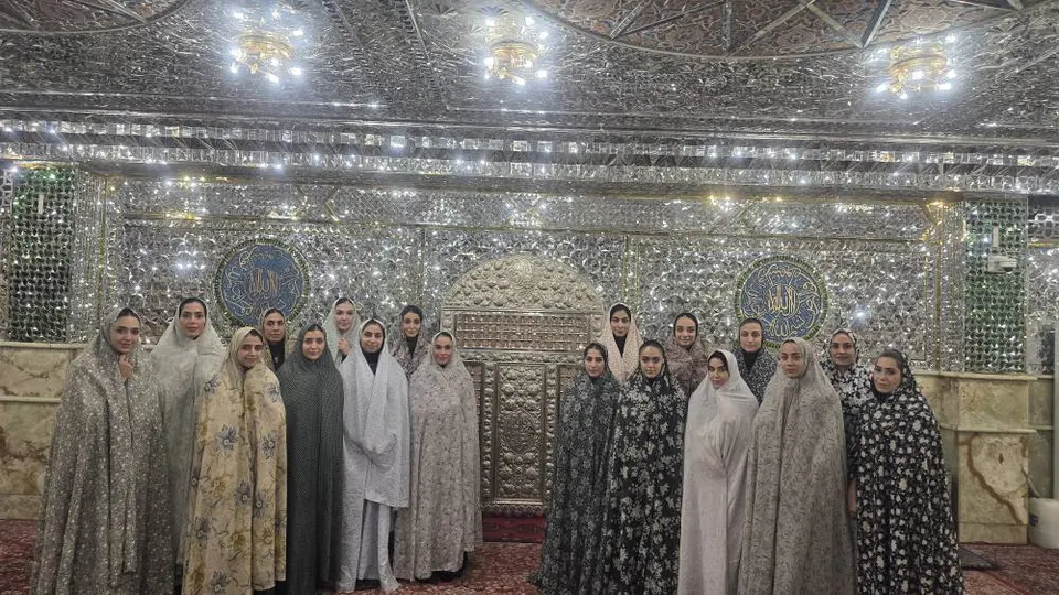 حضور تیم ملی والیبال بانوان در حرم امام‌زاده صالح (ع)