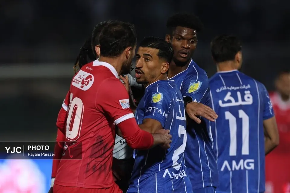 ‌می‌خواهند ترمز پرسپولیس را بکشند/ اورونوف و سایر بازیکنان پیشنهادی ندارند