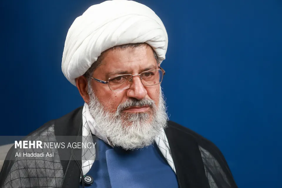حجت الاسلام علی شیرازی انتصاب وزیر دفاع را تبریک گفت