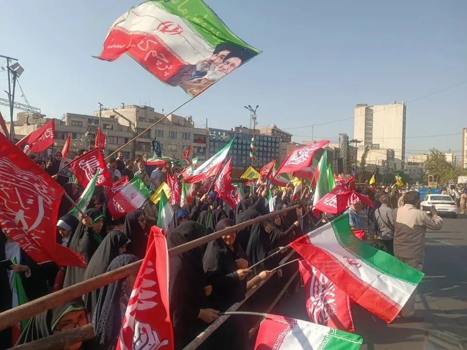 رزمایش بزرگ بعثت در تهران برگزار شد ؛ توزیع ۳۱۳ هزار بسته کمک مومنانه