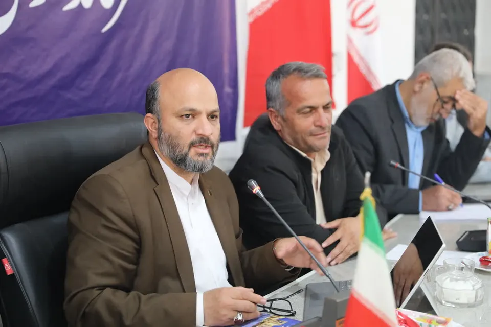 خیرین پای کار بازسازی مدارس آسیب‌دیده از جنگ ایستادند