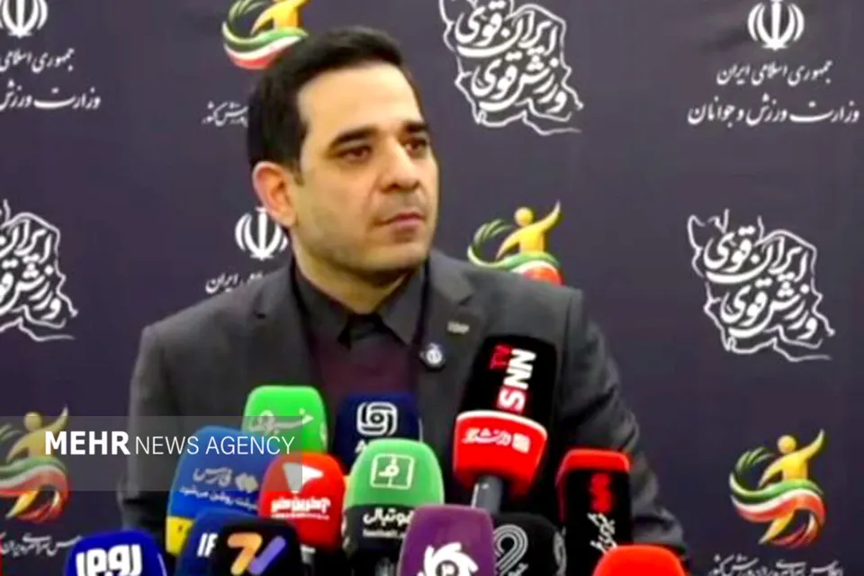 تقوی خطاب به ملیپوشان: بدهیتان به مردم با مسائل مادی پاک نمیشود