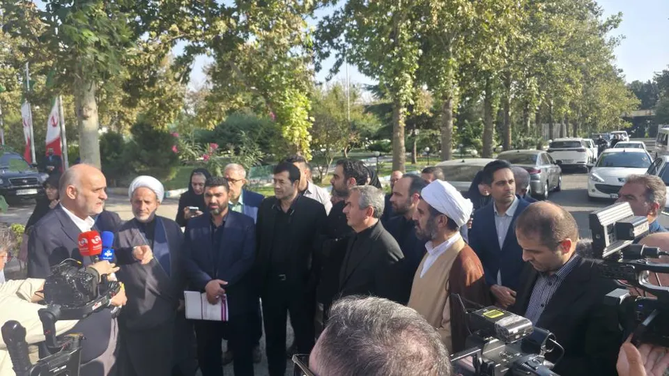 بازدید کمیسیون فرهنگی مجلس از مجموعه ورزشی آزادی