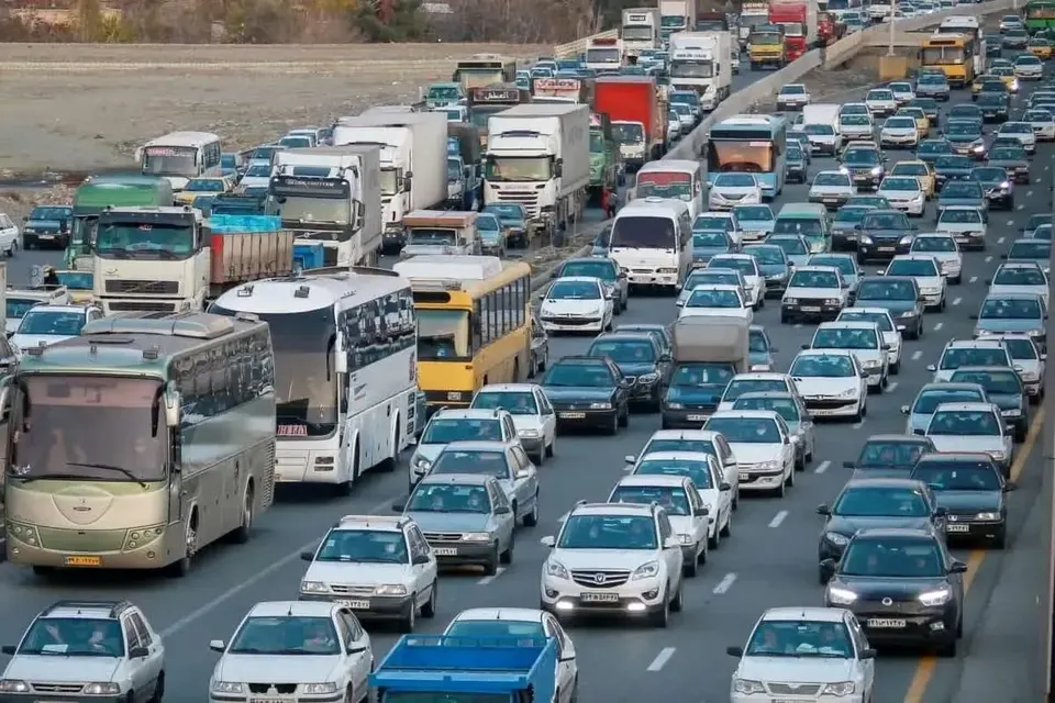 ترافیک در مسیر‌های منتهی به تهران