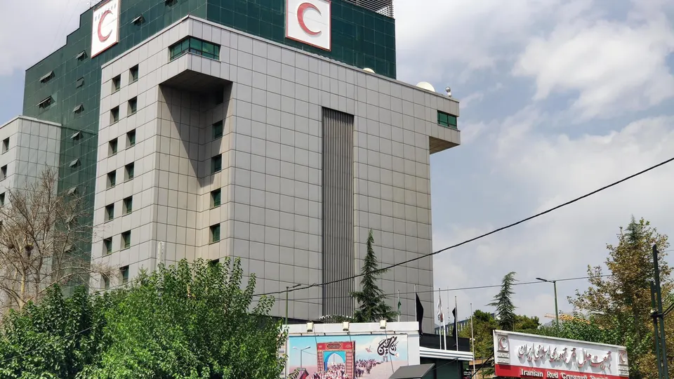 فرمانده کل انتظامی کشور از جمعیت هلال‌احمر قدردانی کرد