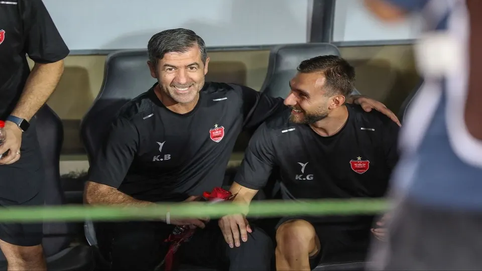 پرسپولیس بزرگ‌تر از همه بازیکنان است/ اورونوف باید تلاشش را بیشتر کند