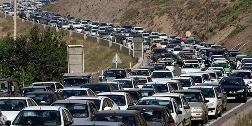 ترافیک کم نشد؛ چالوس یک طرفه شد