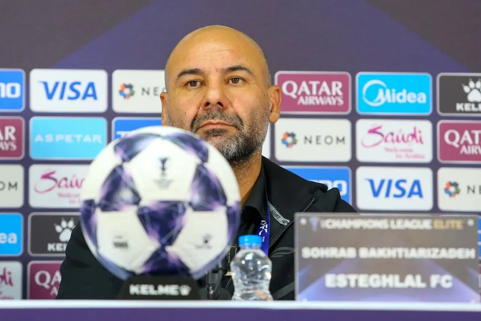 بختیاری‌زاده: همه امتیازات را می‌خواهیم؛ استقلال هستیم و نمی‌ترسیم